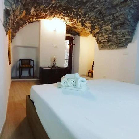 Appartamento Incantevole La Grotta Apricale Ngoại thất bức ảnh